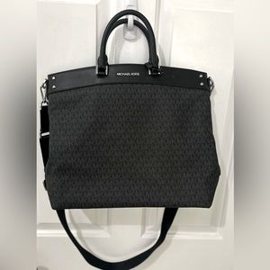 Michael Kors Women Jet Set Black Logo large Monogram Tote